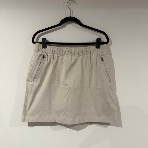 EDDIE BAUER Women's Skort Size 14 Beige Active Outdoor Athletic Skirt - Picture 1 of 7